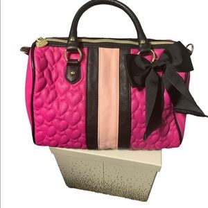 ⭐️⭐️BetseyJohnson Vintage Pinkheart Quilted purse